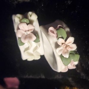 2 Vintage Porcelain Octagonal Flower/Ribbon Napkin Holders/Rings NWOT